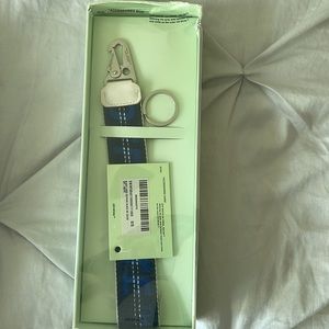 Authentic Off white key chain with tag (not attached)+box